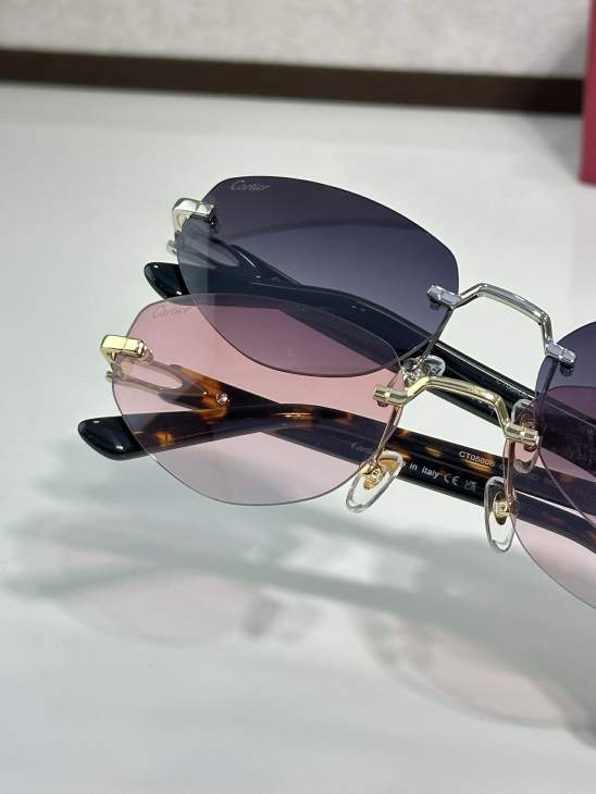 Picture of Cartier Sunglasses _SKUfw77816939fw